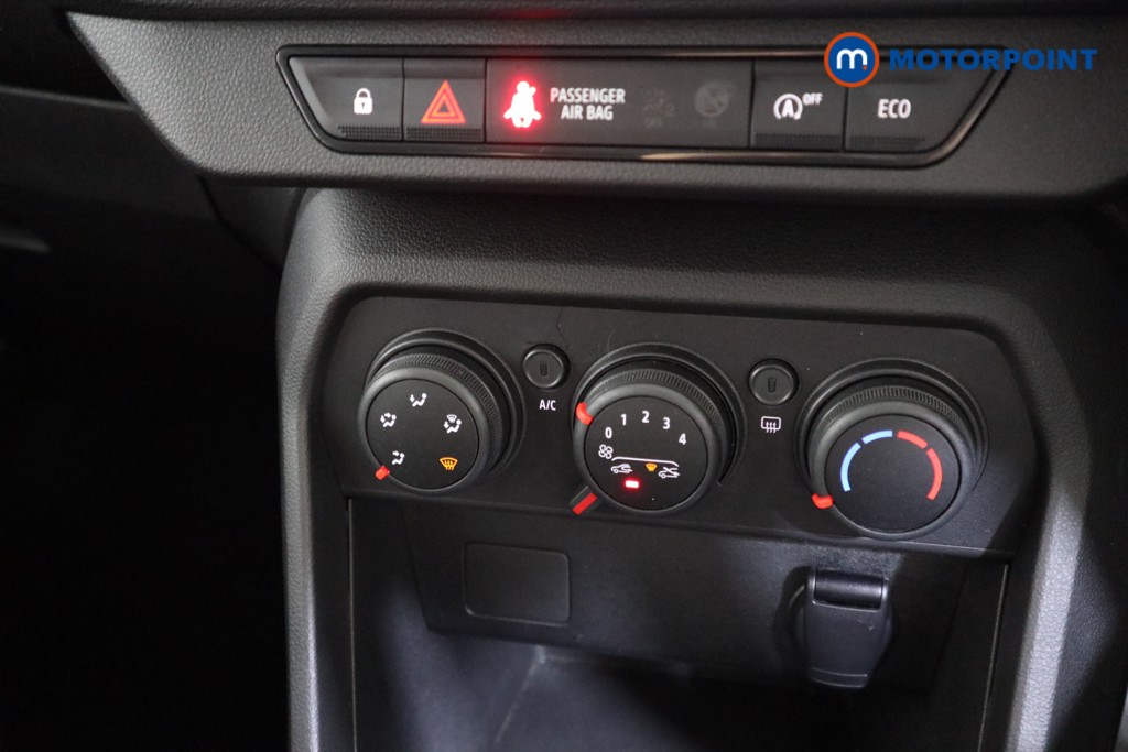 Dacia Sandero Comfort Manual Petrol Hatchback - Stock Number (1559484) - 7th supplementary image