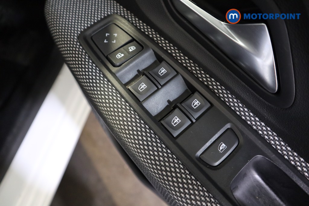 Dacia Sandero Comfort Manual Petrol Hatchback - Stock Number (1559484) - 9th supplementary image