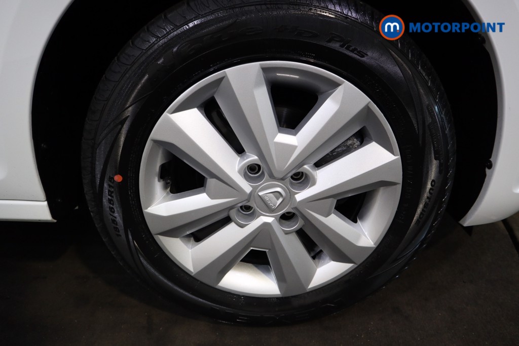 Dacia Sandero Comfort Manual Petrol Hatchback - Stock Number (1559484) - 14th supplementary image