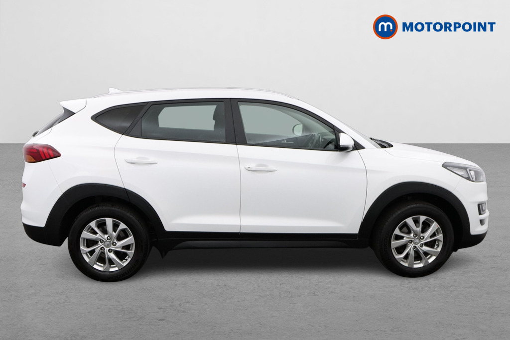 Hyundai Tucson Se Nav Manual Petrol SUV - Stock Number (1559502) - Drivers side
