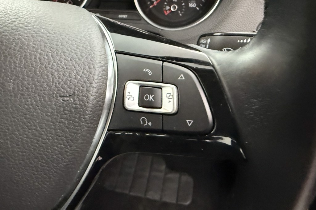 Volkswagen Polo SE Manual Diesel Hatchback - Stock Number (1559773) - 4th supplementary image