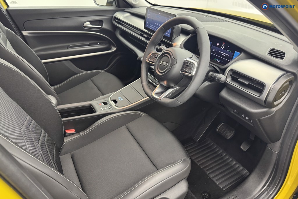 Jeep Avenger Summit Automatic Electric SUV - Stock Number (1559784) - 6th supplementary image
