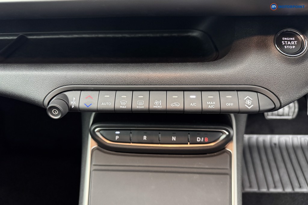 Jeep Avenger Summit Automatic Electric SUV - Stock Number (1559784) - 12th supplementary image