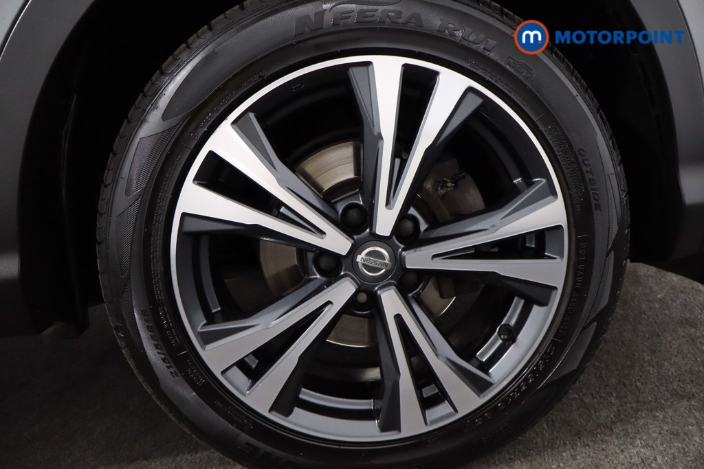 Nissan Qashqai N-Connecta Manual Petrol SUV - Stock Number (1560369) - 10th supplementary image