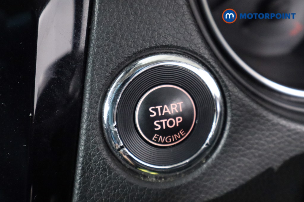 Nissan Qashqai N-Connecta Manual Petrol SUV - Stock Number (1560369) - 13th supplementary image