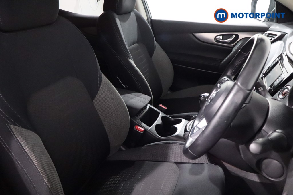 Nissan Qashqai N-Connecta Manual Petrol SUV - Stock Number (1560369) - 18th supplementary image