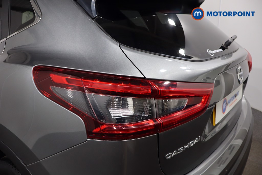 Nissan Qashqai N-Connecta Manual Petrol SUV - Stock Number (1560369) - 26th supplementary image