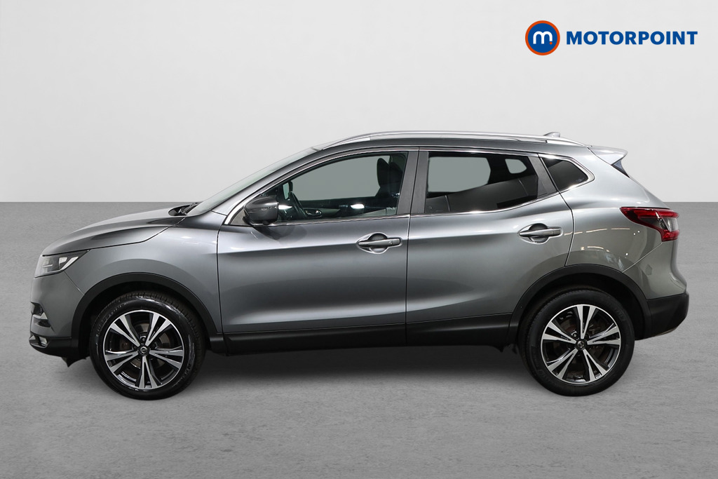Nissan Qashqai N-Connecta Manual Petrol SUV - Stock Number (1560369) - Passenger side