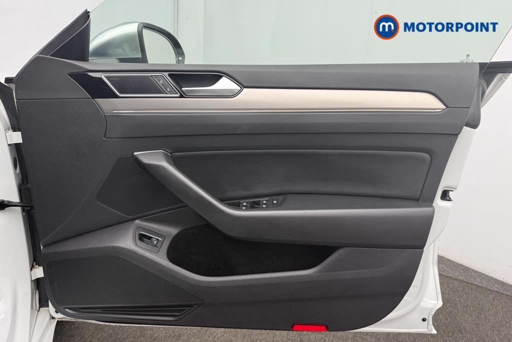 Volkswagen Arteon Elegance Automatic Petrol Hatchback - Stock Number (1560380) - 2nd supplementary image