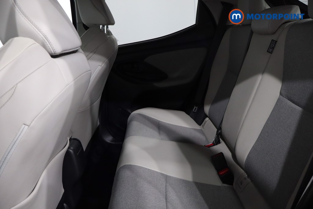 Toyota Yaris Excel Automatic Petrol-Electric Hybrid Hatchback - Stock Number (1560534) - 5th supplementary image