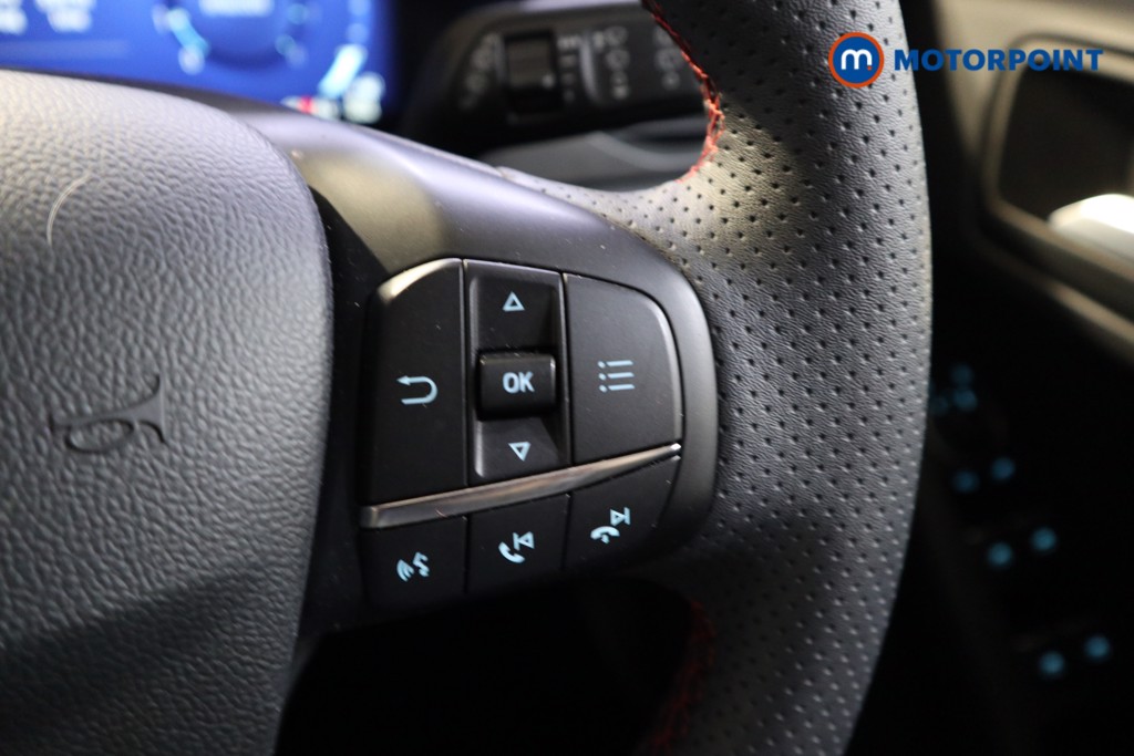 Ford Focus St-Line X Manual Petrol Hatchback - Stock Number (1560885) - 4th supplementary image