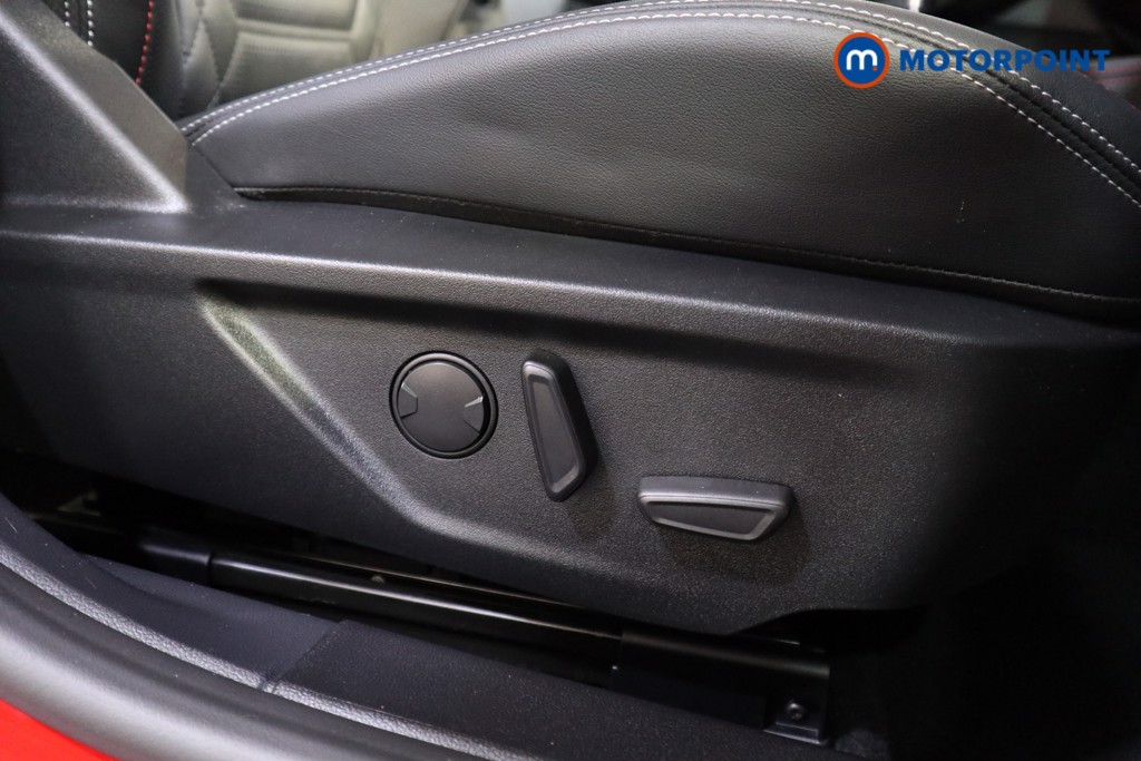 Ford Focus St-Line X Manual Petrol Hatchback - Stock Number (1560885) - 11th supplementary image