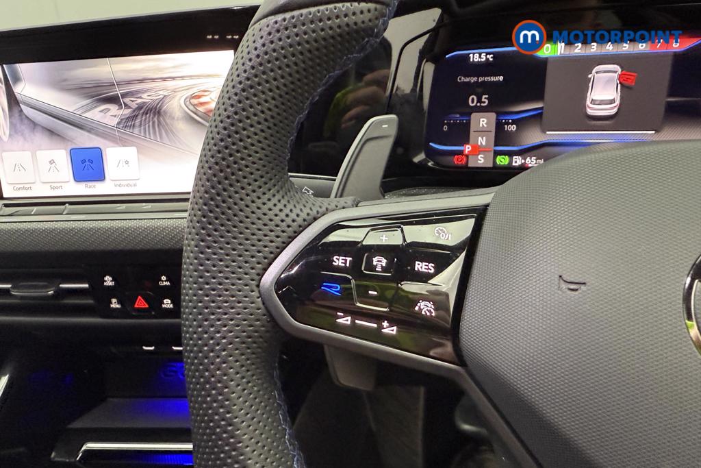 Volkswagen Golf R Automatic Petrol Hatchback - Stock Number (1561131) - 9th supplementary image