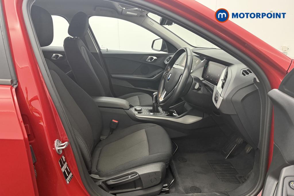 BMW 1 Series SE Manual Petrol Hatchback - Stock Number (1561337) - 4th supplementary image