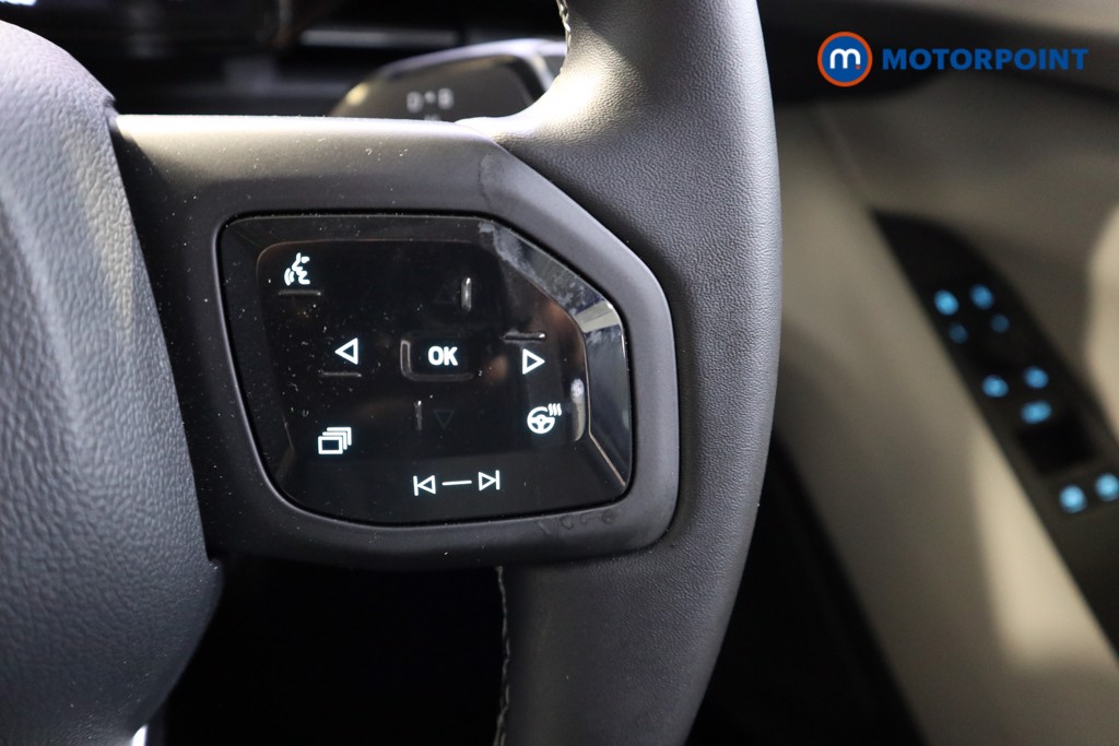 Ford Explorer Select Automatic Electric SUV - Stock Number (1561360) - 4th supplementary image