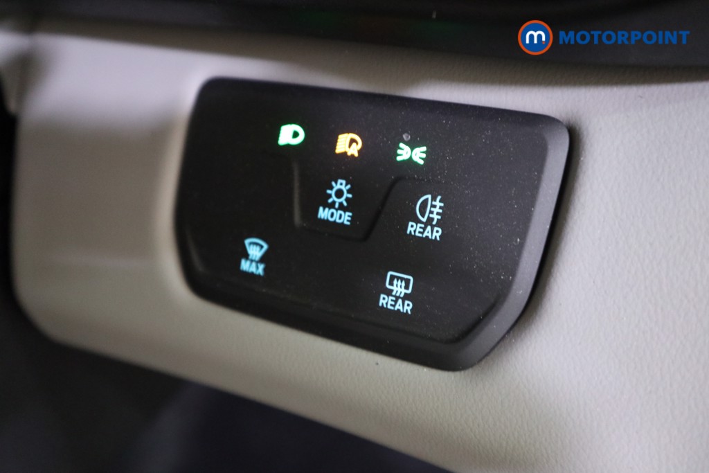 Ford Explorer Select Automatic Electric SUV - Stock Number (1561360) - 9th supplementary image