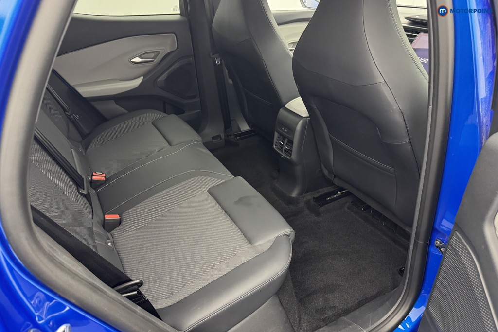Ford Explorer Select Automatic Electric SUV - Stock Number (1561366) - 7th supplementary image
