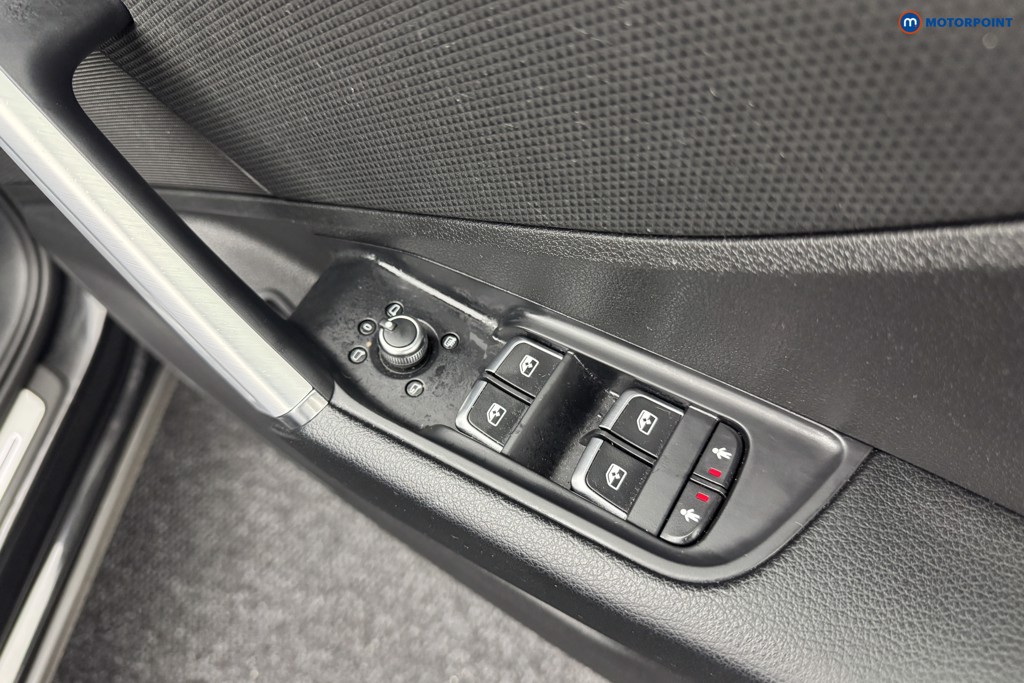 Audi Q2 S Line Automatic Petrol SUV - Stock Number (1561417) - 14th supplementary image