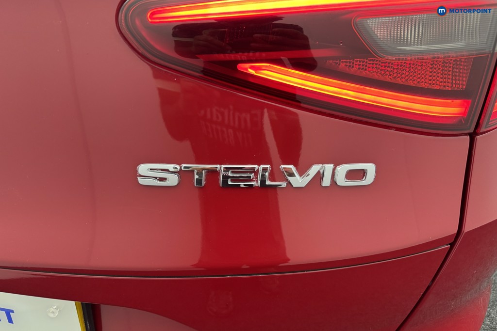 Alfa Romeo Stelvio Veloce Automatic Petrol SUV - Stock Number (1519795) - 22nd supplementary image