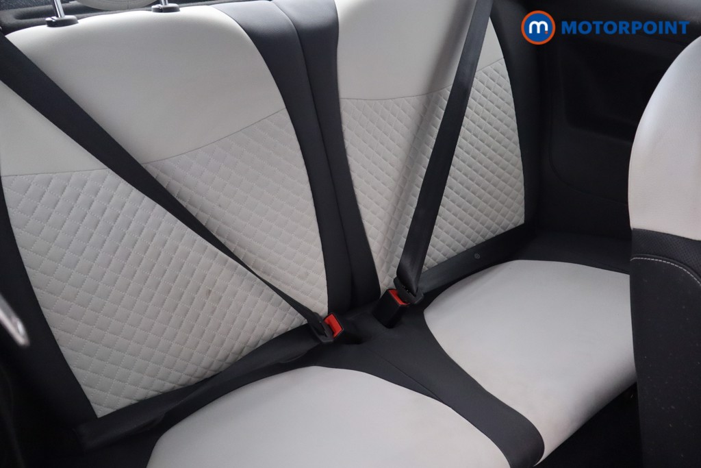 Fiat 500 Dolcevita Manual Petrol-Electric Hybrid Hatchback - Stock Number (1543119) - 15th supplementary image