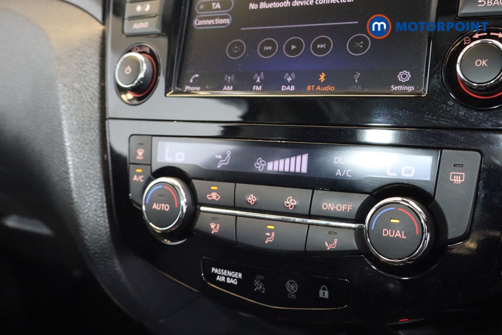 Nissan Qashqai N-Connecta Manual Petrol SUV - Stock Number (1548068) - 6th supplementary image