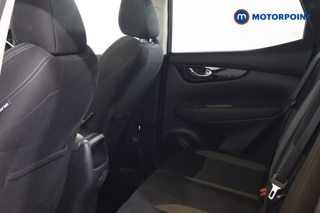 Nissan Qashqai N-Connecta Manual Petrol SUV - Stock Number (1548068) - 11th supplementary image