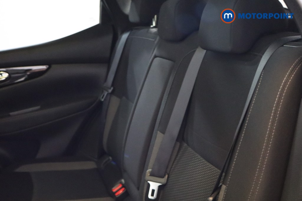 Nissan Qashqai N-Connecta Manual Petrol SUV - Stock Number (1548068) - 12th supplementary image