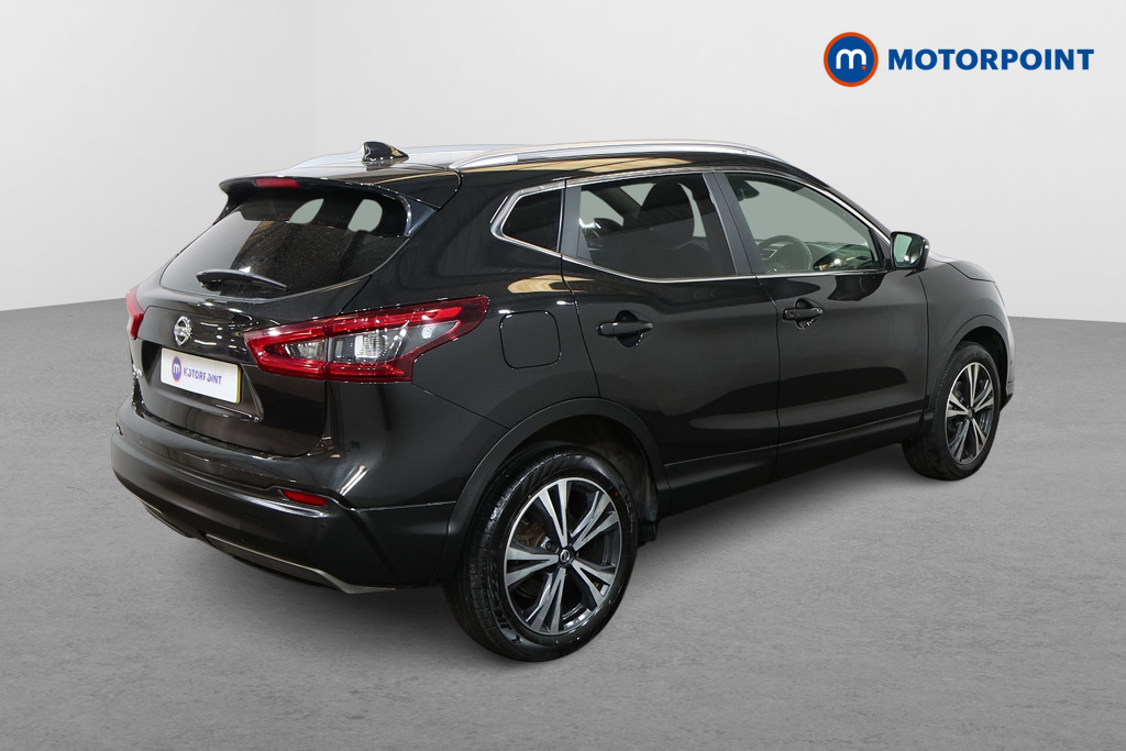 Nissan Qashqai N-Connecta Manual Petrol SUV - Stock Number (1548068) - Drivers side rear corner