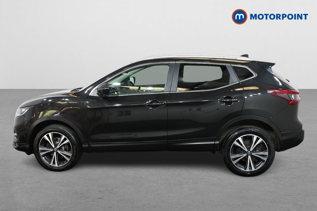 Nissan Qashqai N-Connecta Manual Petrol SUV - Stock Number (1548068) - Passenger side