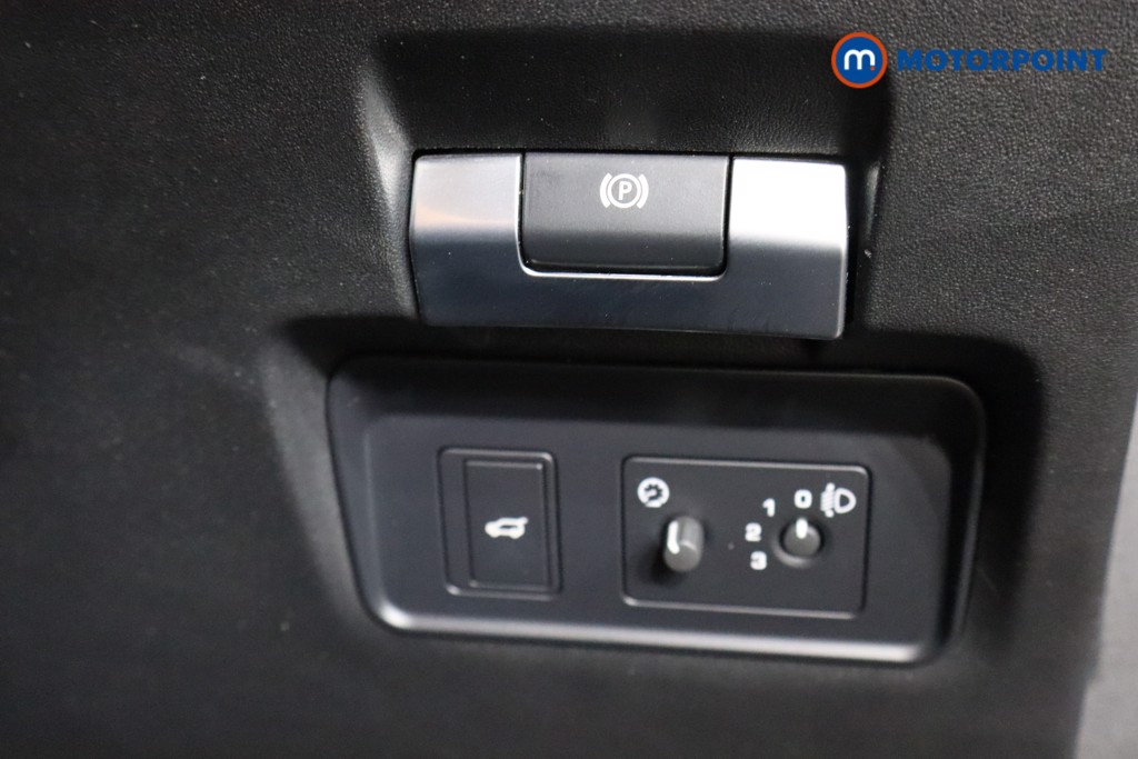 Land Rover Discovery Sport S Manual Diesel SUV - Stock Number (1551068) - 8th supplementary image