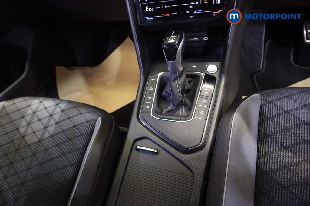 Volkswagen Tiguan R-Line Automatic Petrol Plug-In Hybrid SUV - Stock Number (1553213) - 6th supplementary image