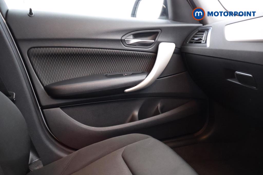 BMW 1 Series Se Business Automatic Petrol Hatchback - Stock Number (1553622) - 7th supplementary image