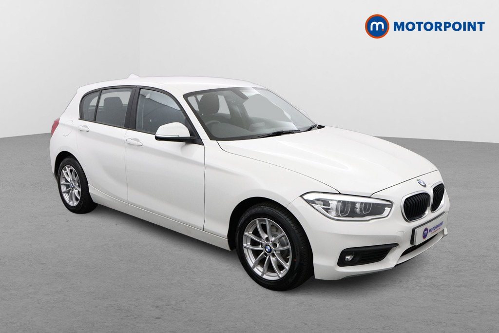 BMW 1 Series Se Business Automatic Petrol Hatchback - Stock Number (1553622) - Drivers side front corner