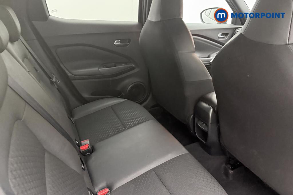 Nissan Juke N-Connecta Manual Petrol SUV - Stock Number (1553962) - 6th supplementary image