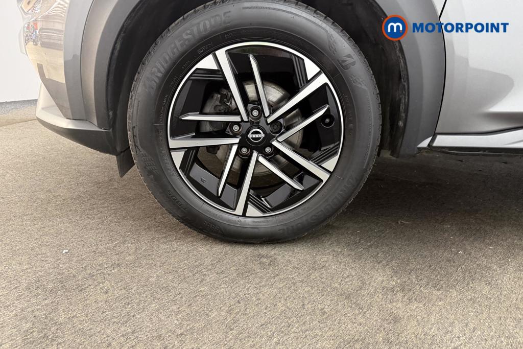 Nissan Juke N-Connecta Manual Petrol SUV - Stock Number (1553962) - 25th supplementary image