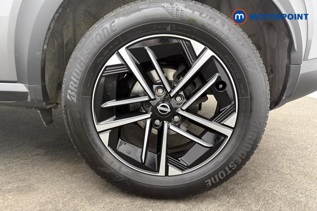 Nissan Juke N-Connecta Manual Petrol SUV - Stock Number (1553962) - 26th supplementary image