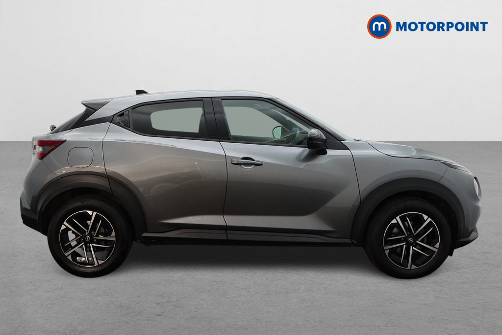 Nissan Juke N-Connecta Manual Petrol SUV - Stock Number (1553962) - Drivers side