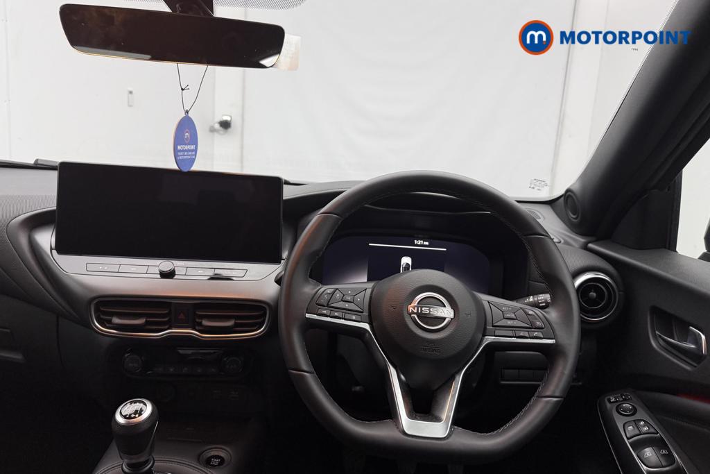 Nissan Juke N-Connecta Manual Petrol SUV - Stock Number (1553965) - 9th supplementary image