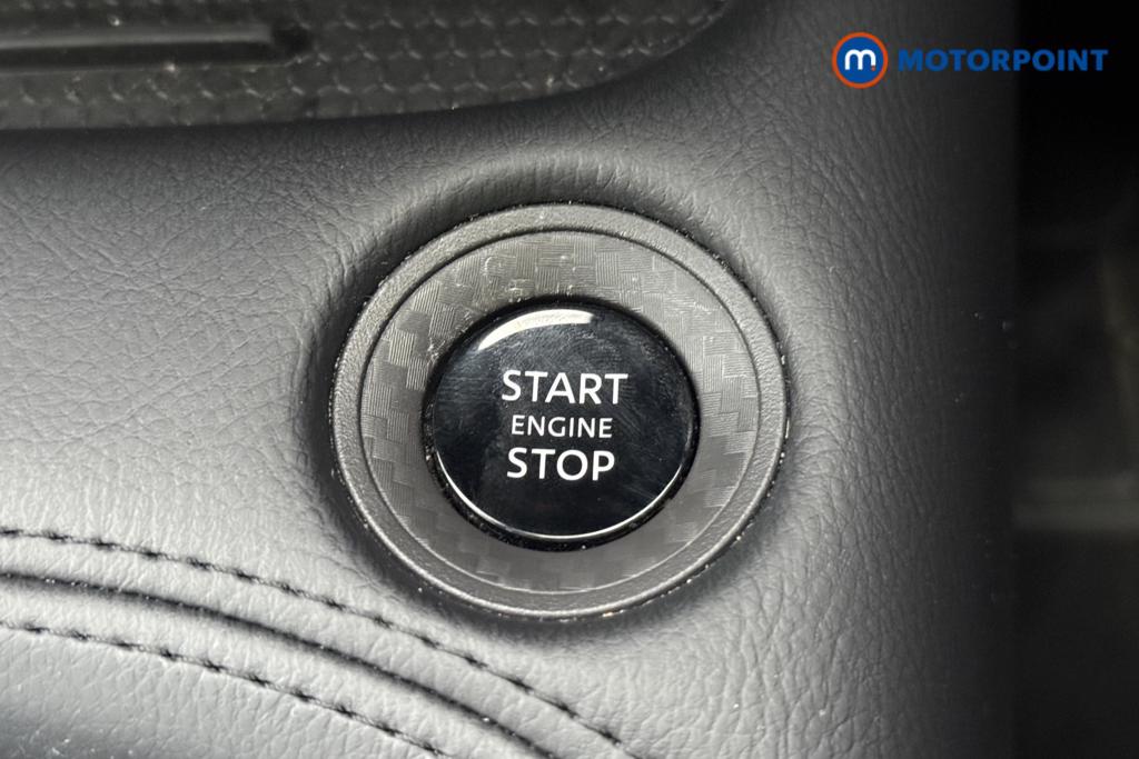 Nissan Juke N-Connecta Manual Petrol SUV - Stock Number (1553965) - 16th supplementary image