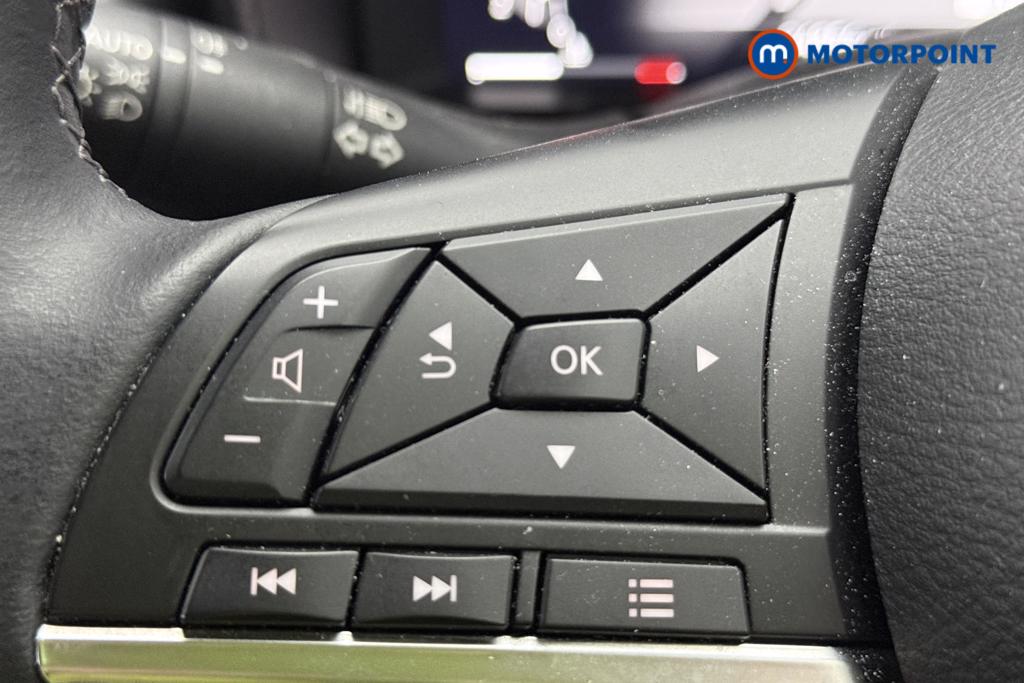 Nissan Juke N-Connecta Manual Petrol SUV - Stock Number (1553965) - 19th supplementary image
