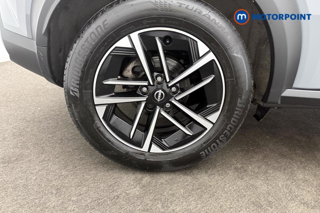 Nissan Juke N-Connecta Manual Petrol SUV - Stock Number (1553965) - 28th supplementary image