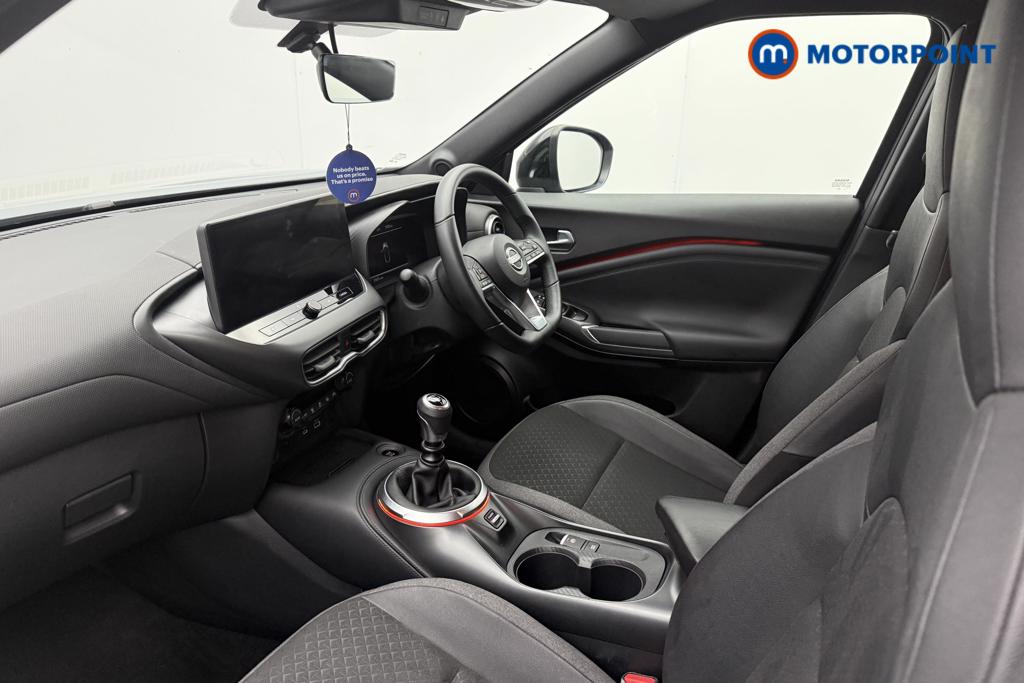 Nissan Juke N-Connecta Manual Petrol SUV - Stock Number (1553967) - 3rd supplementary image