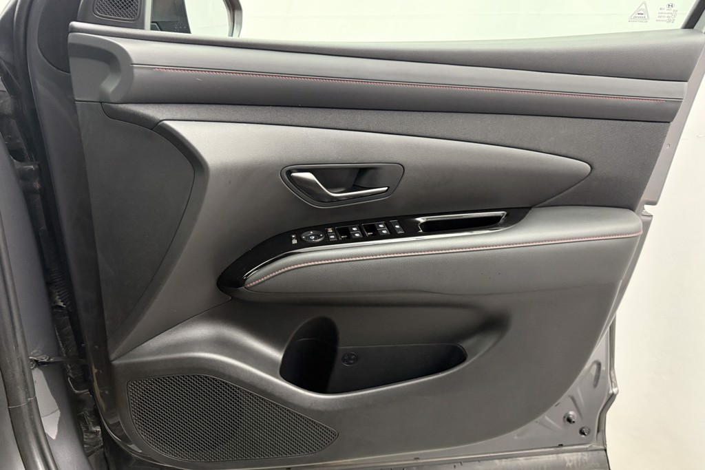 Hyundai Tucson N Line Manual Petrol SUV - Stock Number (1554155) - 17th supplementary image
