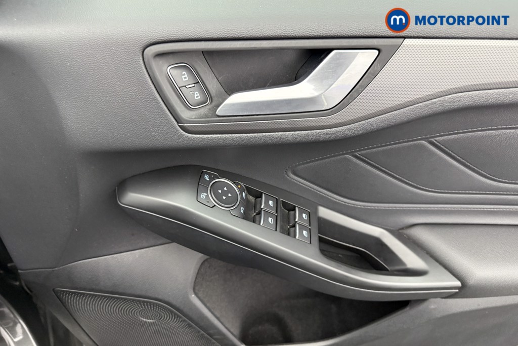 Ford Focus Titanium X Manual Petrol Hatchback - Stock Number (1554790) - 16th supplementary image