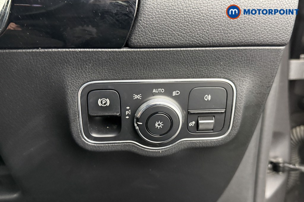 Mercedes-Benz B Class Sport Manual Petrol Hatchback - Stock Number (1554997) - 14th supplementary image