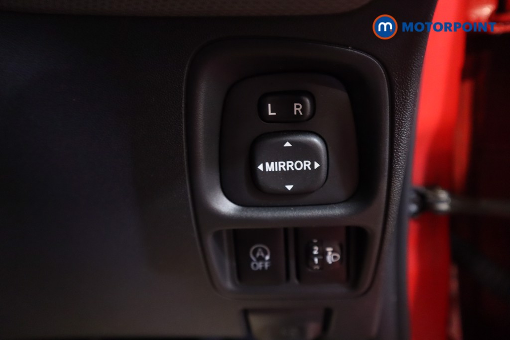 Peugeot 108 Allure Manual Petrol Hatchback - Stock Number (1555309) - 8th supplementary image