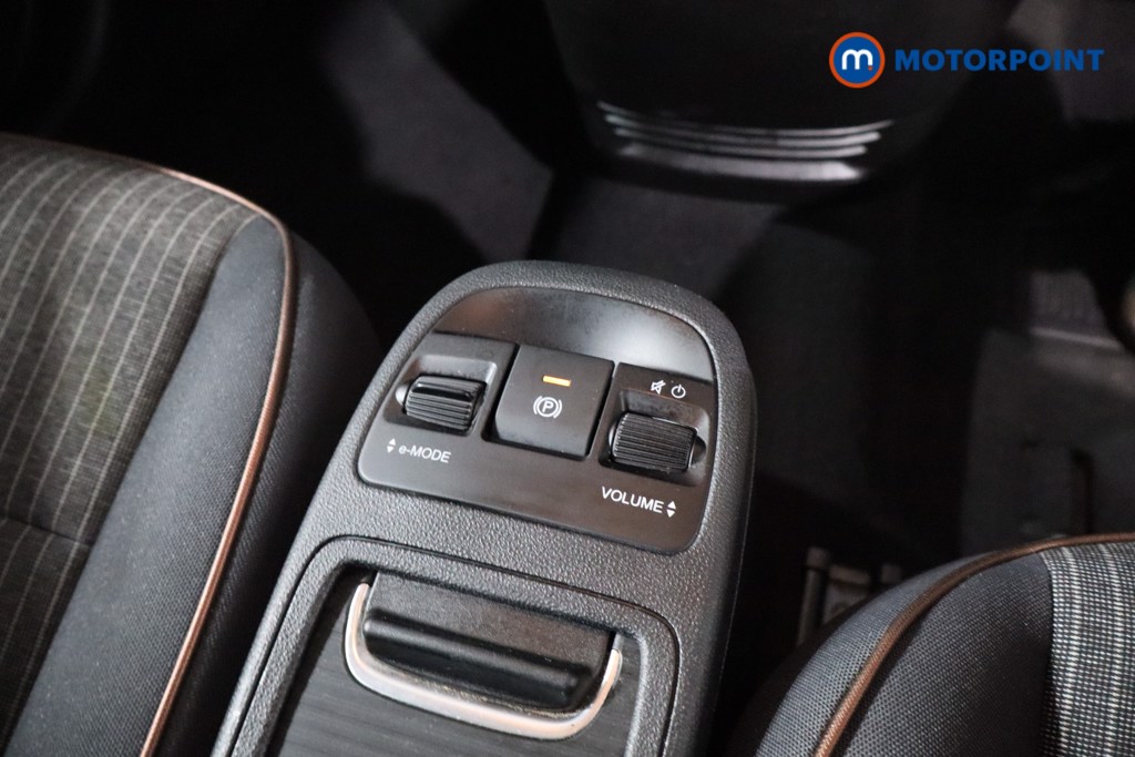 Fiat 500 Icon Automatic Electric Hatchback - Stock Number (1556159) - 17th supplementary image