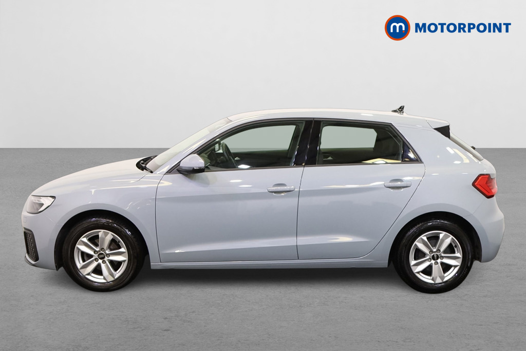Audi A1 Technik Manual Petrol Hatchback - Stock Number (1556316) - Passenger side