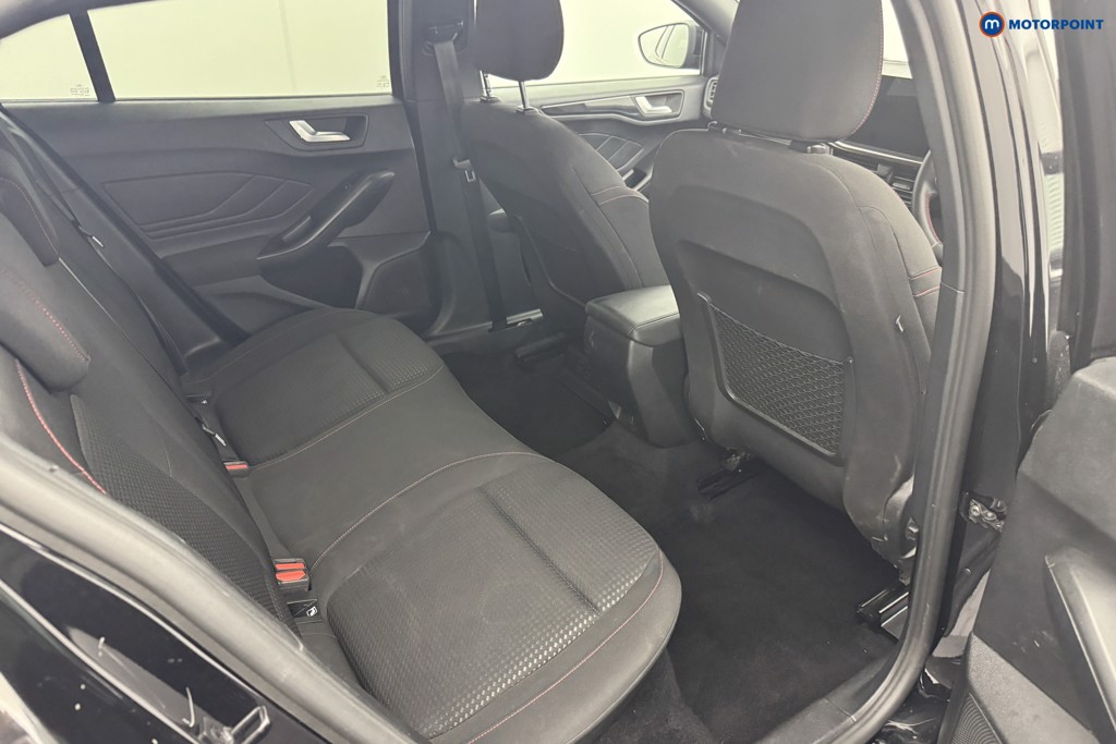 Ford Focus St-Line Automatic Petrol-Electric Hybrid Estate - Stock Number (1557657) - 7th supplementary image