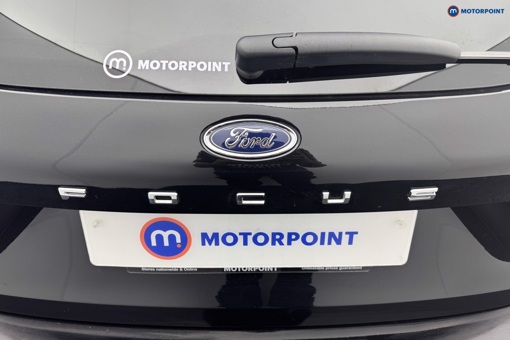 Ford Focus St-Line Automatic Petrol-Electric Hybrid Estate - Stock Number (1557657) - 16th supplementary image